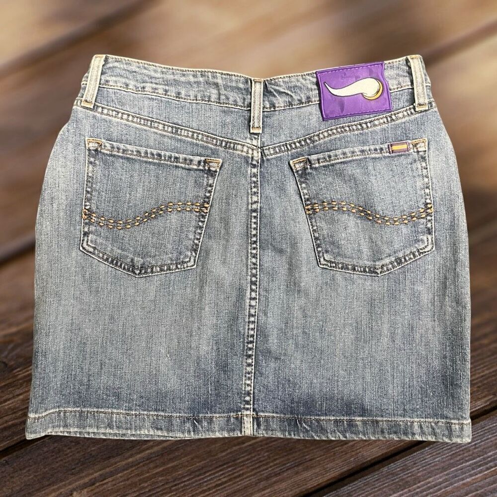 NFL‎ Woman's Vikings Patch Denim Skirt